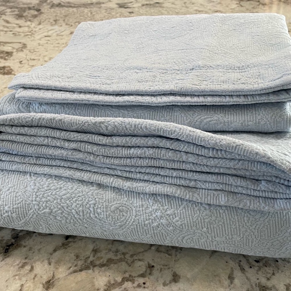 Lands End Basketweave Cotton Matelasse Coverlet with Shams